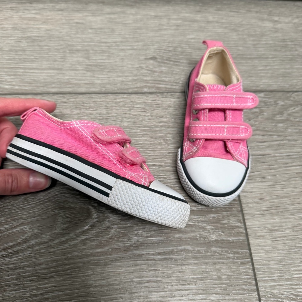 KOALA KIDS DOUBLE HOOK AND LOOP STRAP CLOSURE EASY ON SNEAKERS PINK 6 TODDLER